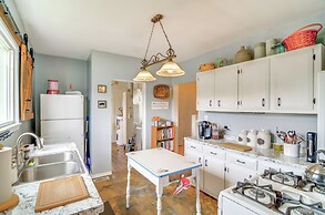 1 Mi to KFC Museum: Corbin Getaway!