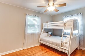 3 Mi to Dtwn: Family-friendly Sanford Home