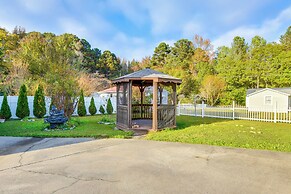 3 Mi to Dtwn: Family-friendly Sanford Home
