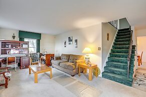 3 Mi to Mill Creek Park: Willingboro Home w/ Grill