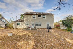 3 Mi to Mill Creek Park: Willingboro Home w/ Grill