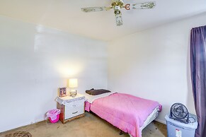 3 Mi to Mill Creek Park: Willingboro Home w/ Grill