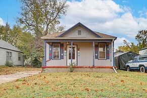 2 Mi to Dtwn: Salina Home w/ Deck & Yard
