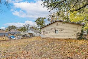 2 Mi to Dtwn: Salina Home w/ Deck & Yard