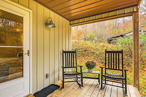 1 Mi to Hunting: Cozy & Secluded Stout Cabin