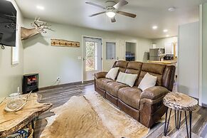 1 Mi to Hunting: Cozy & Secluded Stout Cabin