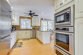 Lakefront Family Home w/ Dock in Newport!