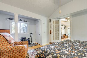 Lakefront Family Home w/ Dock in Newport!