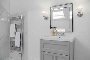 Host Stay Iris Cottage