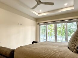 Esterillos Lote 6 Bedroom Home