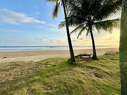 Esterillos Lote 6 Bedroom Home