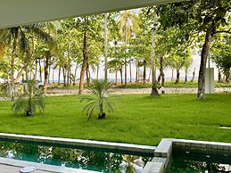 Esterillos Lote 6 Bedroom Home