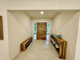 Esterillos Lote 6 Bedroom Home