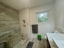 Esterillos Lote 6 Bedroom Home