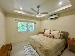 Esterillos Lote 6 Bedroom Home