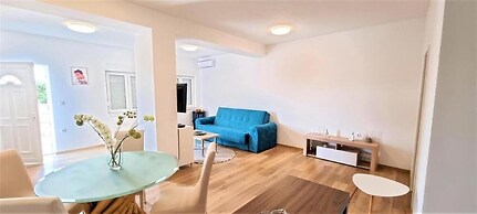 Apartments Tiffany & Prince