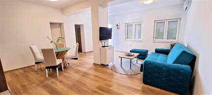 Apartments Tiffany & Prince