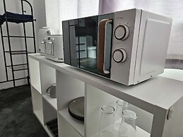 Self Contained Studio Near Windsor Attractions!