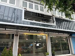 Ther Bangkoknoi Hotel