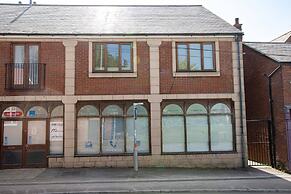 2-bed Apartment Near Beaches & Attractions Petsok