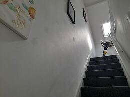 2-bed Apartment Near Beaches & Attractions Petsok