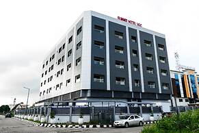 Summit Hotel and Apartments VGC