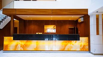 Summit Hotel and Apartments VGC