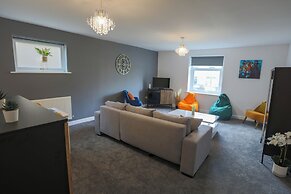 3 bed Apartment in Huddersfield