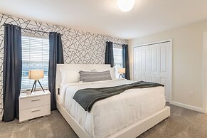 Beautiful Storey Lake Retreat Minutes From Disney