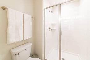 Beautiful Storey Lake Retreat Minutes From Disney