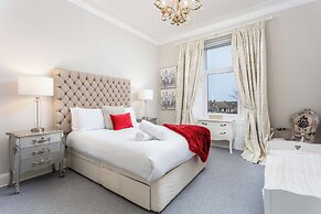 The Bradshaw - Donnini Apartments