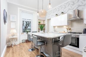 The Bradshaw - Donnini Apartments