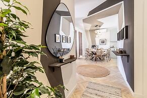 Ainsa - 4 Bedrooms in Malasa a