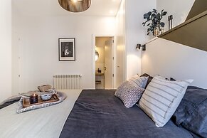 Ainsa - 4 Bedrooms in Malasa a
