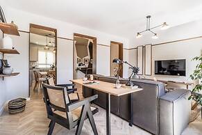 Ainsa - 4 Bedrooms in Malasa a