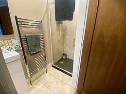 Forest View House Hot Tub Sleeps 2