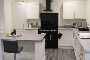 Forest View House Hot Tub Sleeps 2