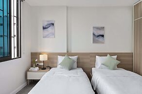 Cosmos Hotel Apartment