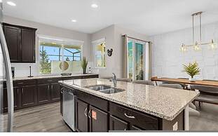 Brand New 4 Bedrooms 4bathroom At Solara Resort