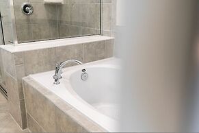 Brand New 5bedrooms At Windsor Cay