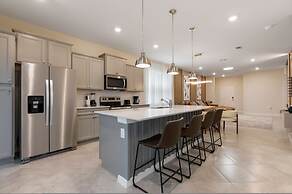 Brand New 5bedrooms At Windsor Cay