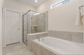 Brand New 5bedrooms At Windsor Cay