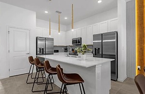 Brand NEW 8bedrooms 8bathrooms At Paradiso Grande