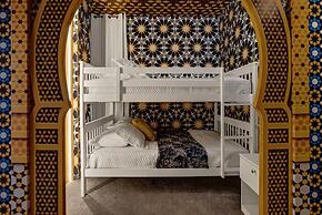 Brand NEW 8bedrooms 8bathrooms At Paradiso Grande