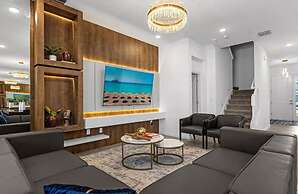 Brand NEW 8bedrooms 8bathrooms At Paradiso Grande