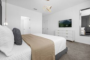 Brand NEW 9bedrooms 9bathrooms At Paradiso Grande