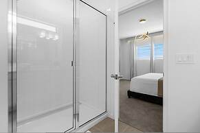 Brand NEW 9bedrooms 9bathrooms At Paradiso Grande