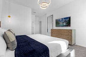 Brand NEW 9bedrooms 9bathrooms At Paradiso Grande