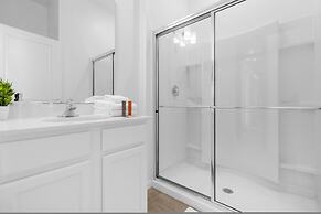 Brand NEW 9bedrooms 9bathrooms At Paradiso Grande