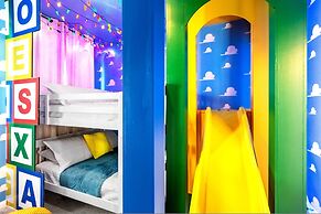 Brand NEW 9bedrooms 9bathrooms At Paradiso Grande